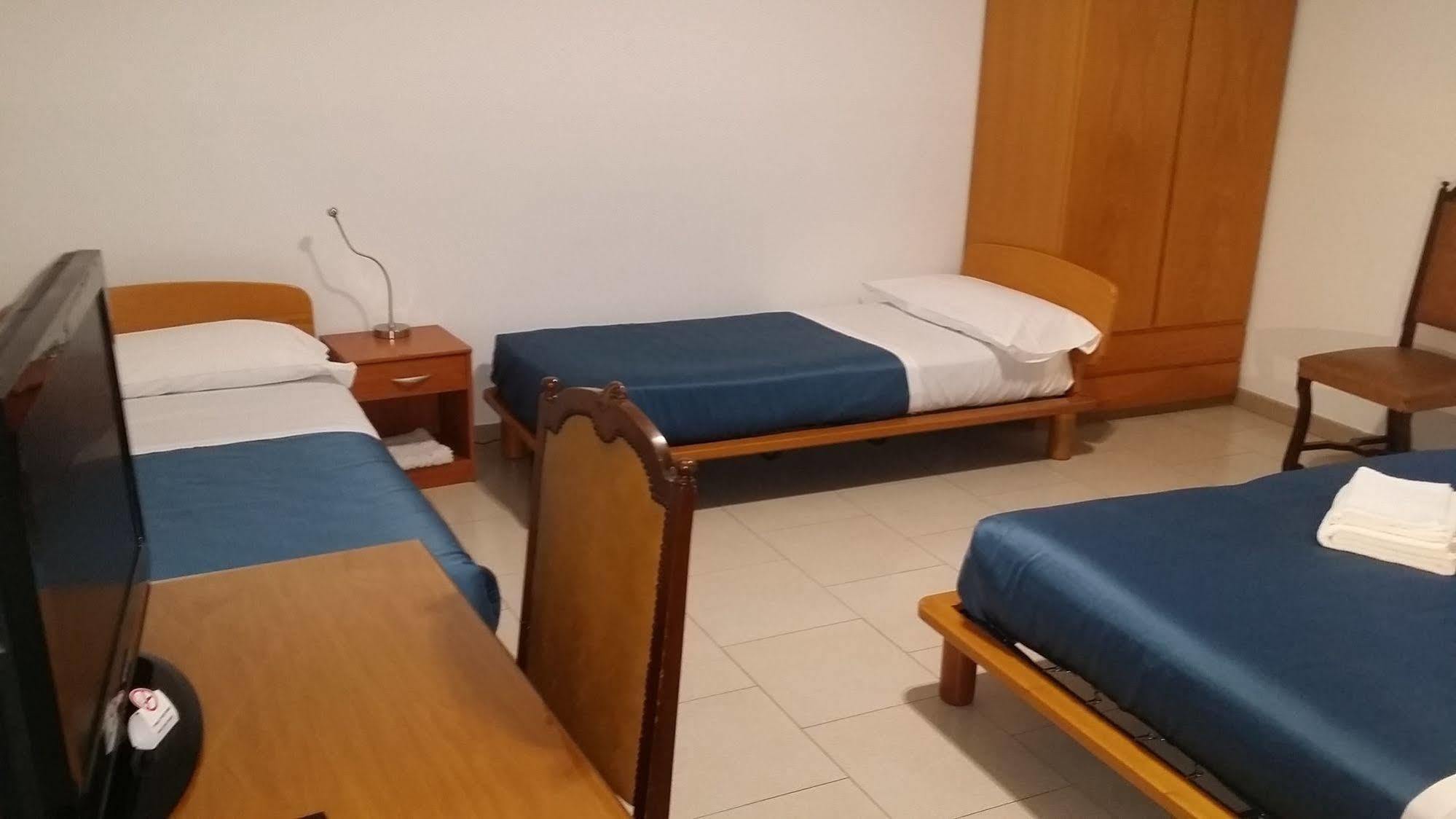 Flying Hotel San Maurizio Canavese Buitenkant foto
